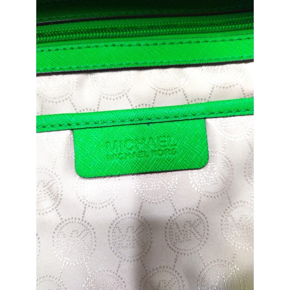 Michael Kors Jet Set Green Leather Pocket Double Handles Tote Bag
